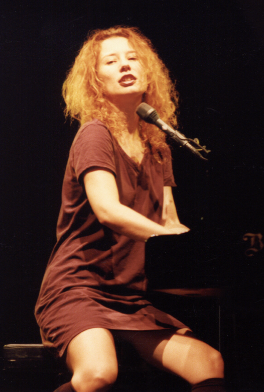 sewals point tori amos singer