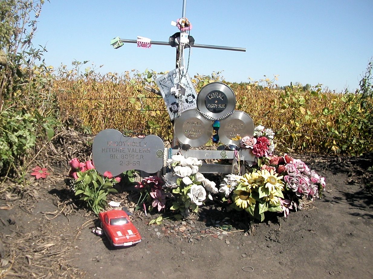 clear lake iowa buddy holly crash site 
